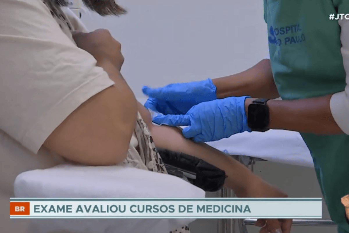  Um terço dos cursos de medicina recebe nota insatisfatória no ENAMED